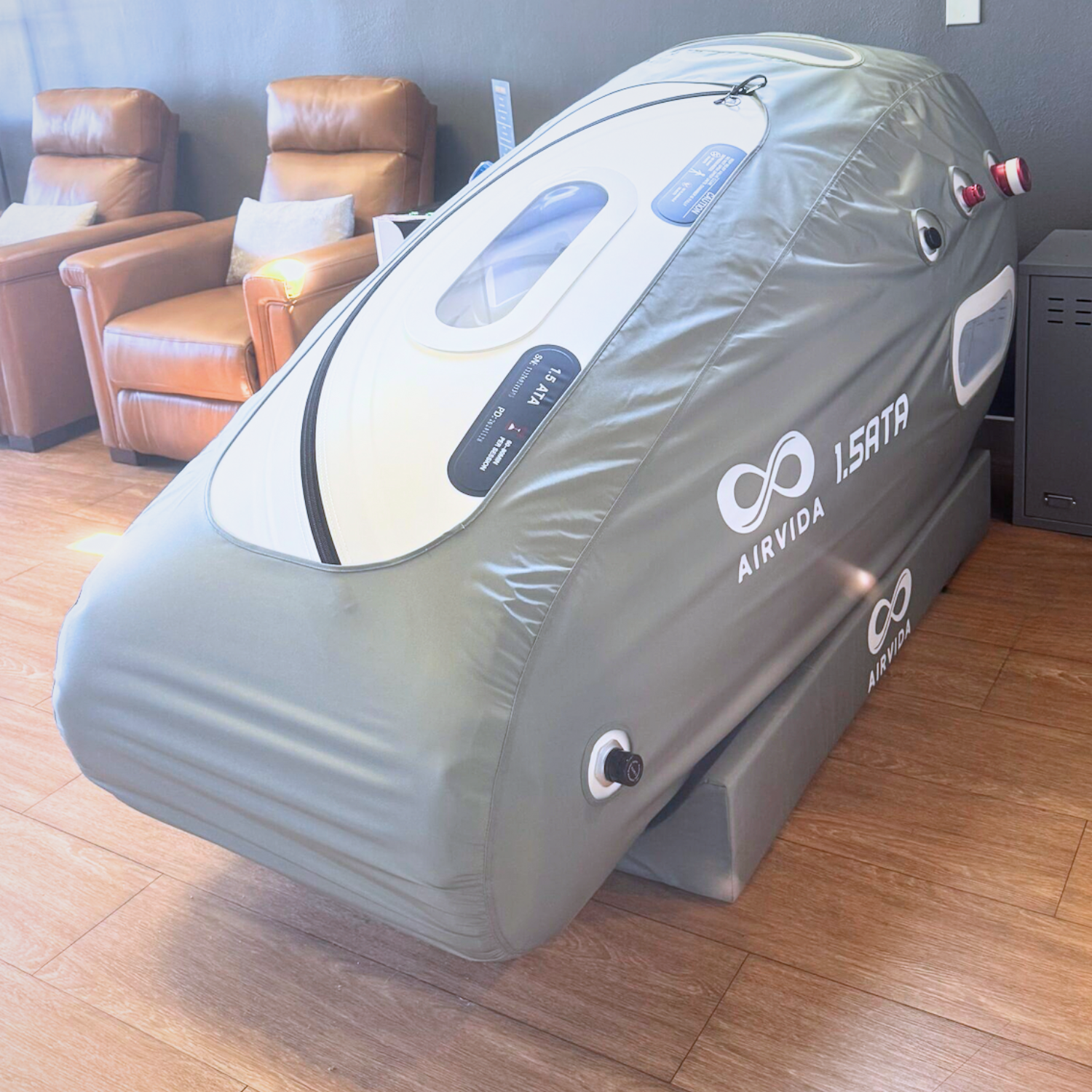 Hyperbaric Oxygen Chamber (HBOT) Hyperbaric Oxygen Chamber (HBOT)